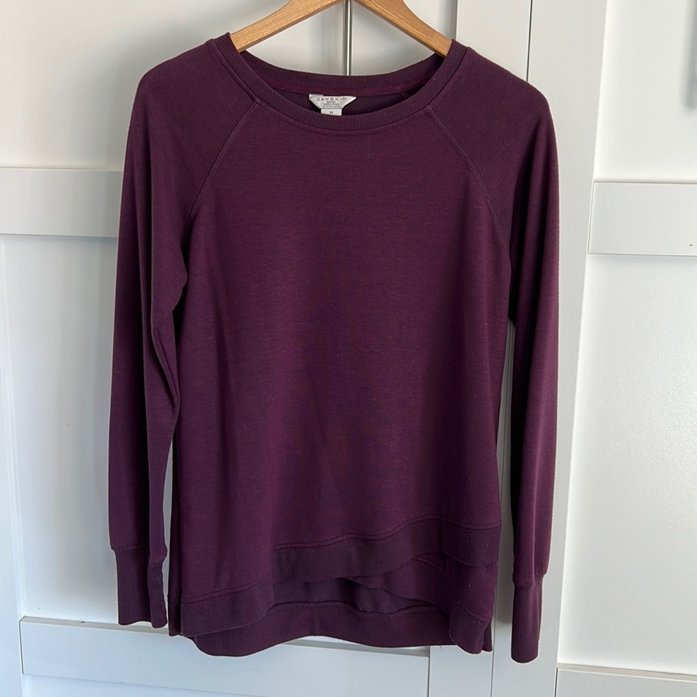 Da skin crew neck sweatshirt. Size Medium
